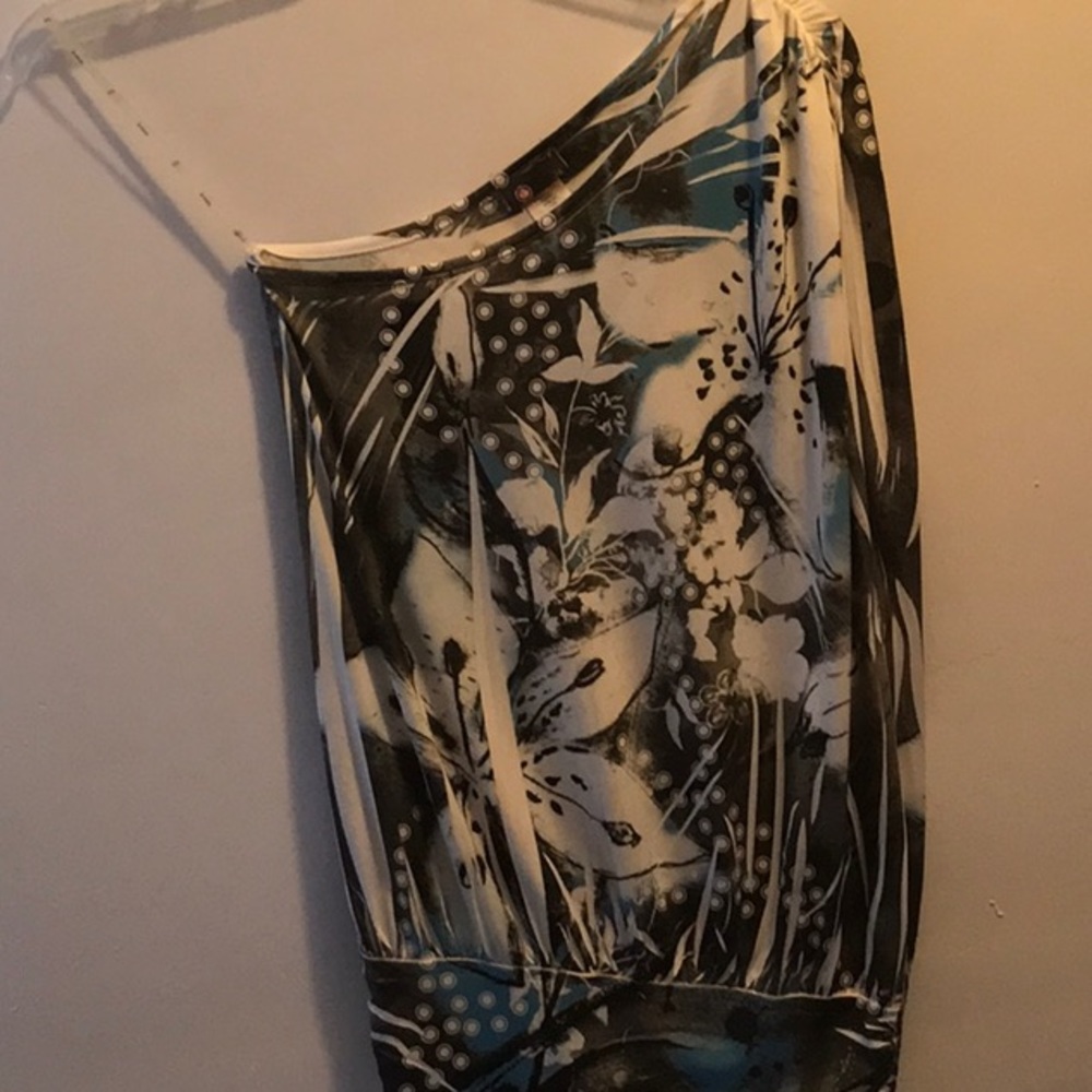 One shoulder blouse